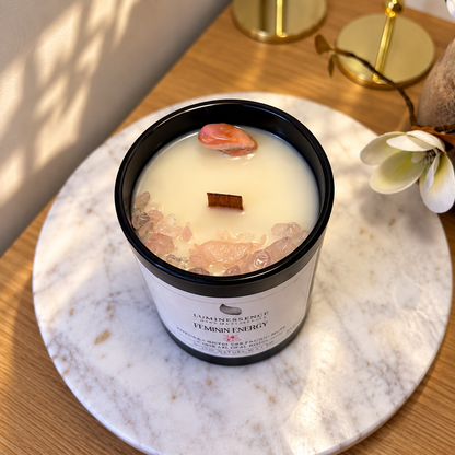 FEMININE ENERGY | Lumânare artizanală pentru energie feminină cu Opal Roz · 220 g