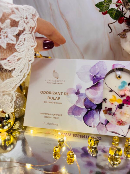 Festive Essence Box Peach Couture