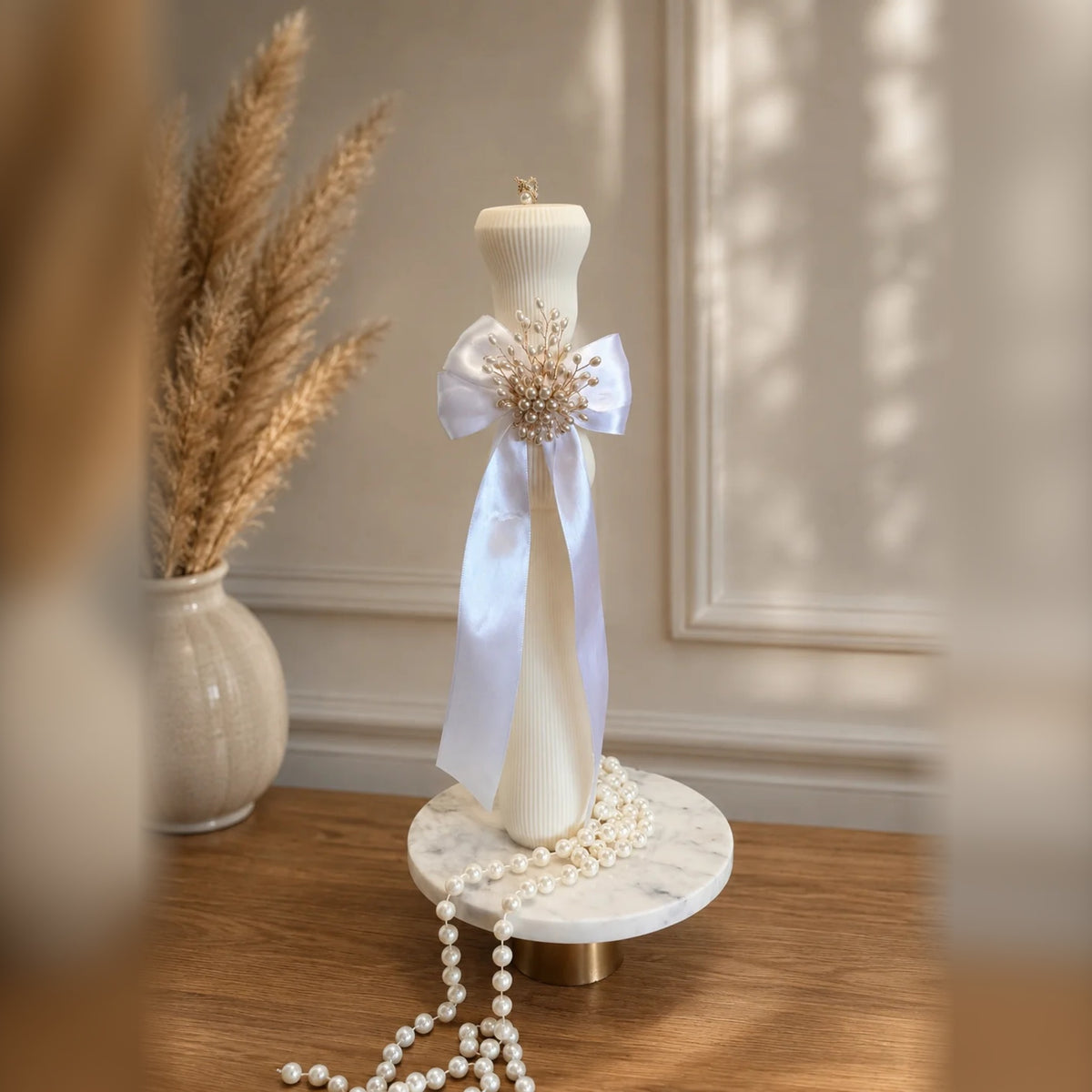 Lumânare de cununie și botez Versailles XL din ceară de soia cu bănuț gravat – Luminessence